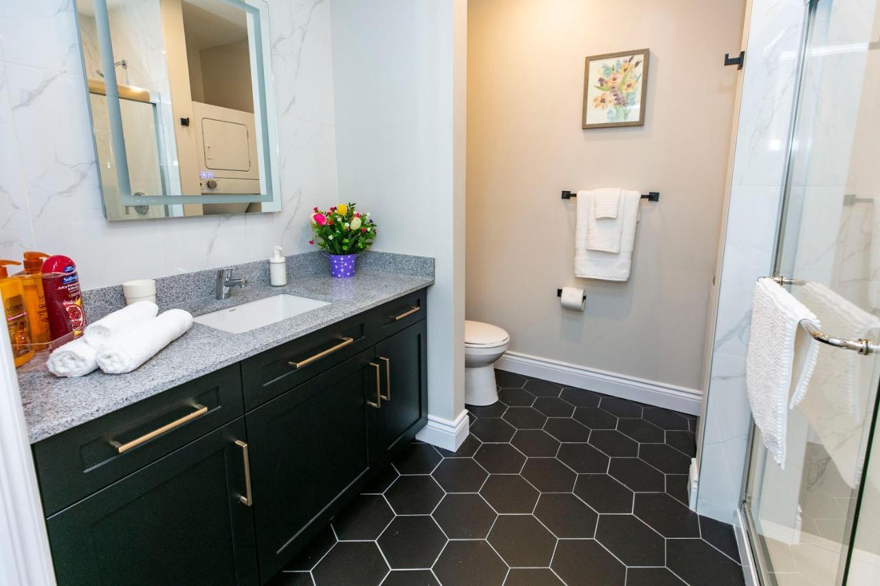 オタワLuxury 1Br With King Bed - Steps From Byward Market!アパートメント エクステリア 写真